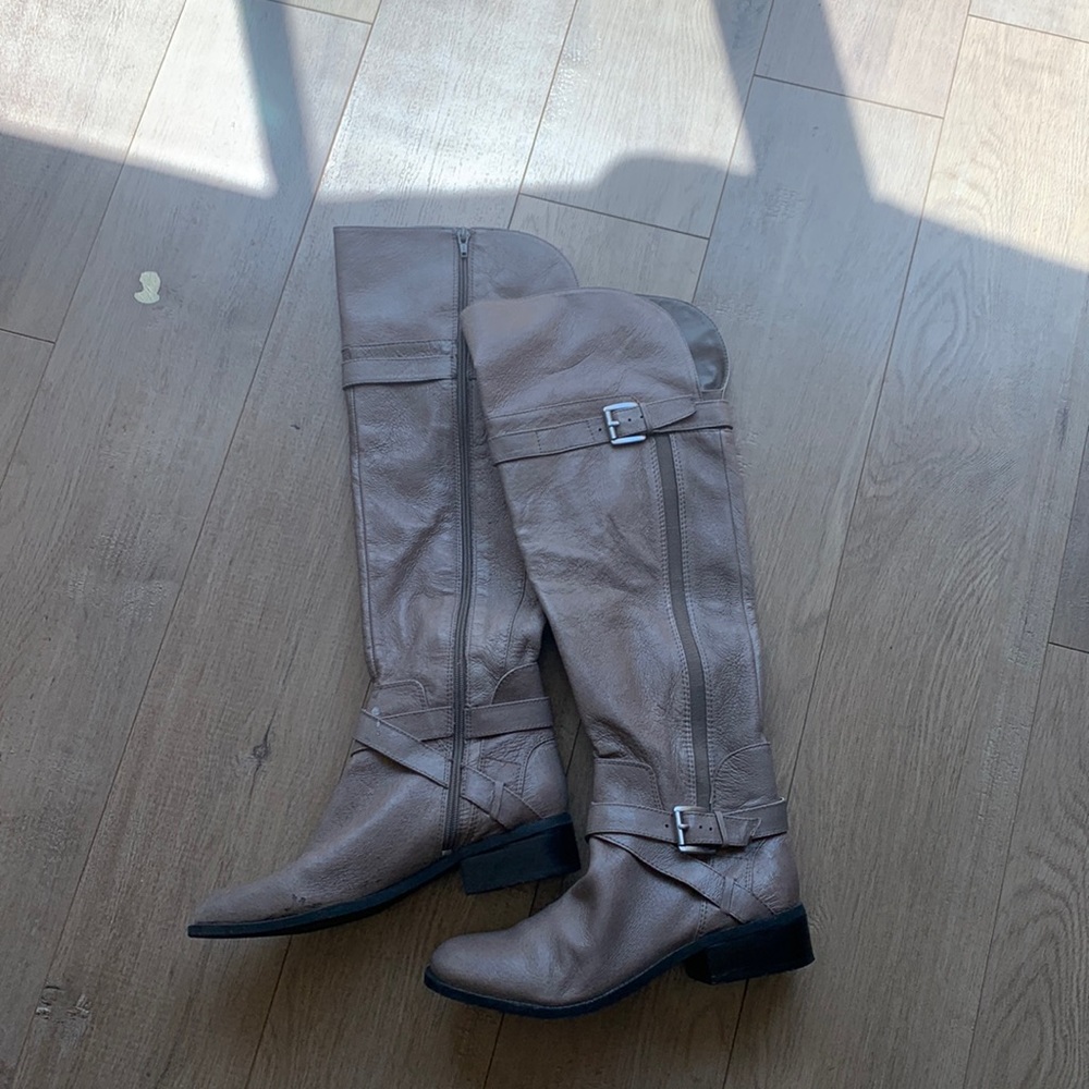 Over knee boot - Picture 2 of 2